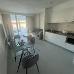 Newly Refurbished 2 Bed Appt Apartman