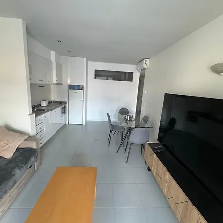 Refurbished 2 Bed Appt With Hot Tub In * Vilamoura