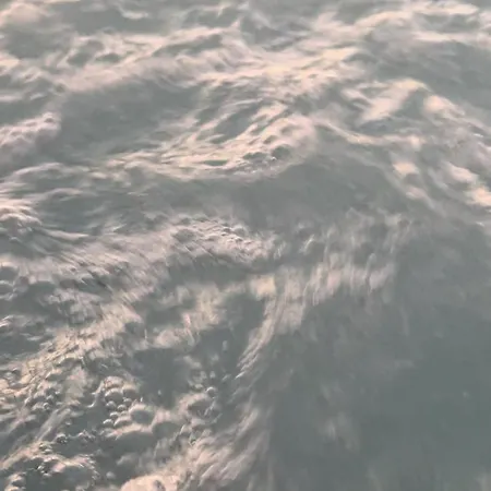 Daire Newly Refurbished 2 Bed Appt *