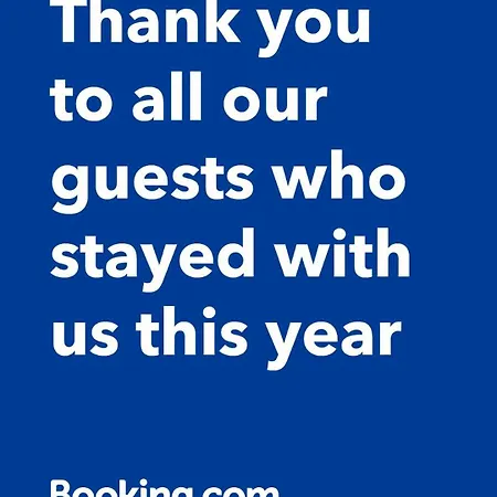 Newly Refurbished 2 Bed Appt Apartment *