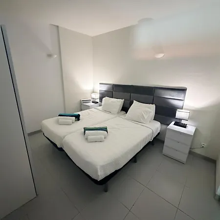 Refurbished 2 Bed Appt With Hot Tub In * Vilamoura